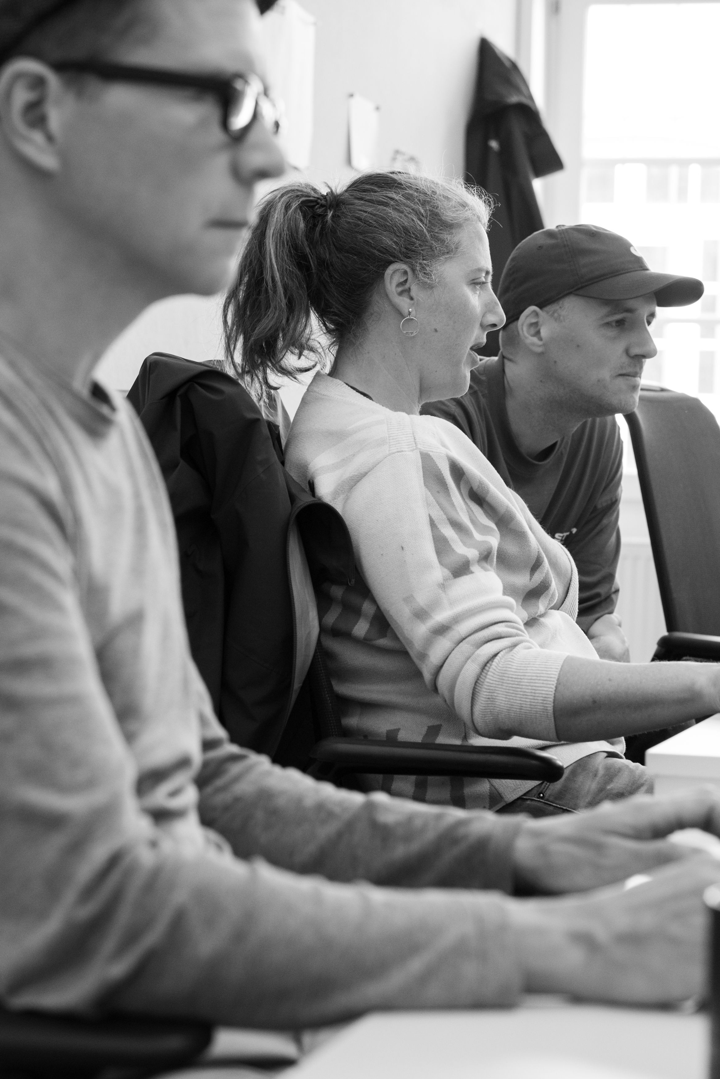 Team bei der Arbeit im Büro