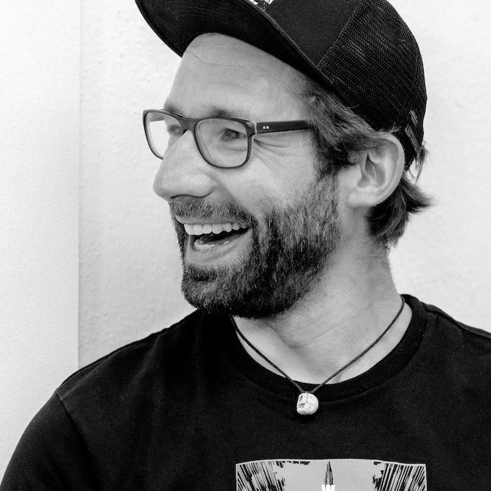 Simon, UI/UX Designer, Senior Frontend Developer