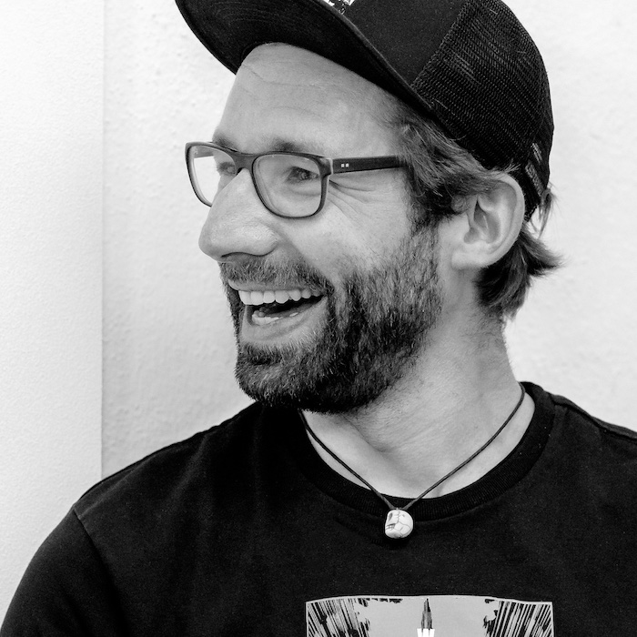 Simon, UI/UX Designer, Senior Frontend Developer